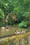 Еще одни горячие источники. Caldeira Velha. Тут можно и искупаться в тёплом водопаде